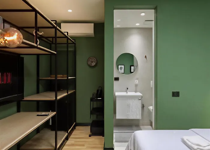 לינה וארוחת בוקר Block טיראנה