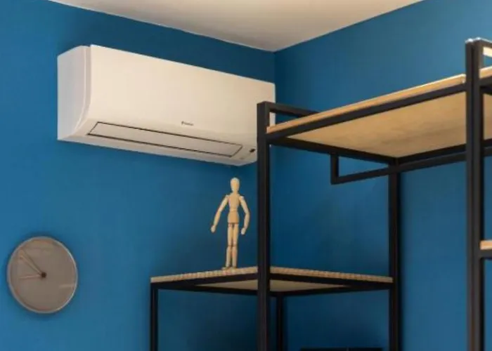 ベッド・アンド・ブレックファスト Block